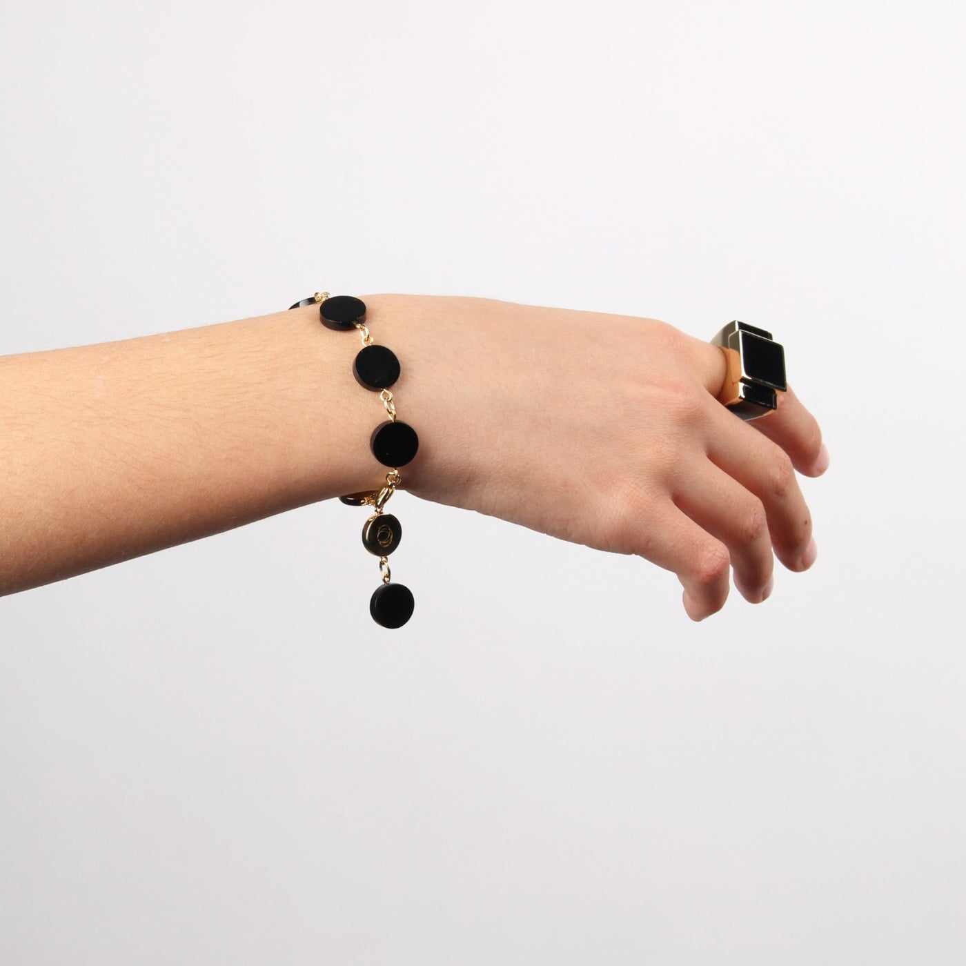 Bague One